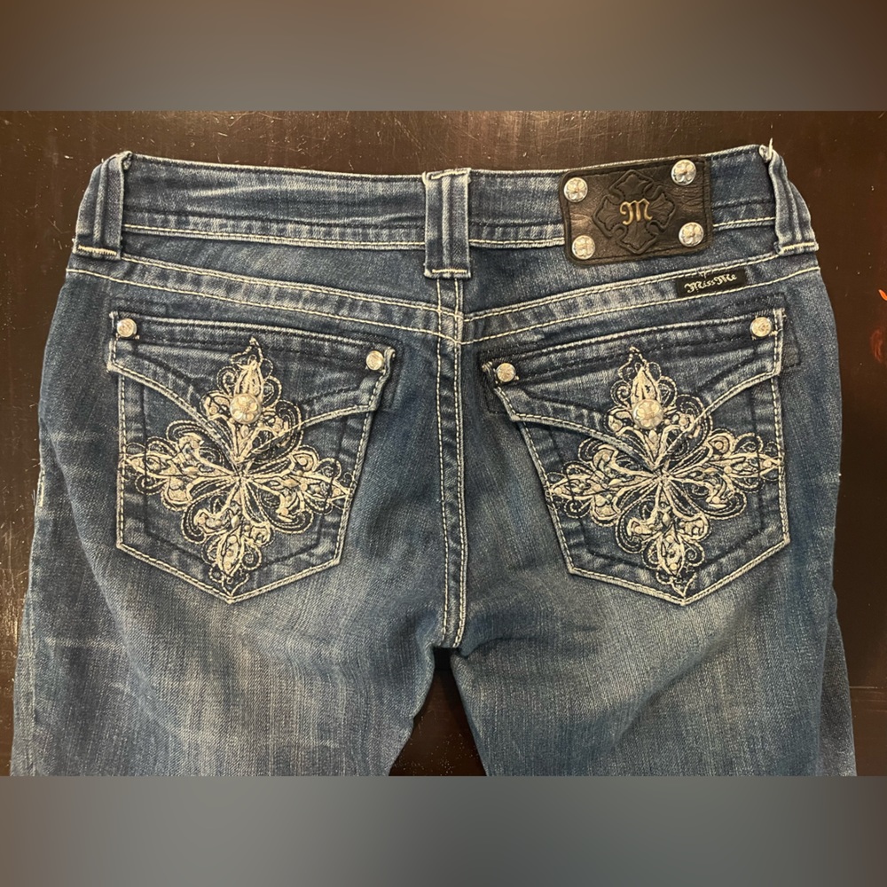 Miss Me Jeans size 28 Bootcut 34 inseam